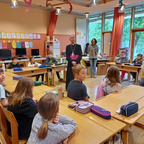 Besuch vom Weihbischof 