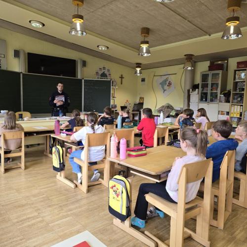 Knderpolizei in den 3. Klassen