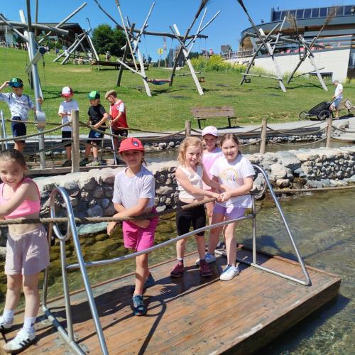 Kinder beim Wandertag