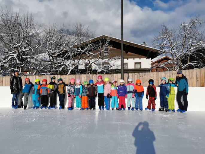 © Astner Tanja 2b_Eislauf_1